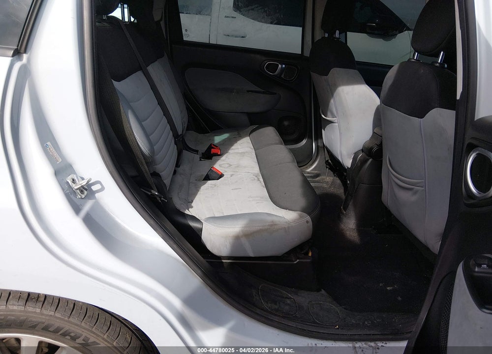 2014 FIAT 500L EASY VIN: ZFBCFABH3EZ027400
