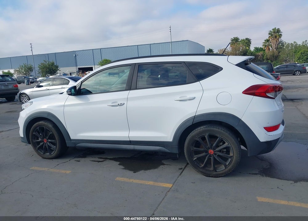 2017 HYUNDAI TUCSON NIGHT VIN: KM8J33A27HU543486