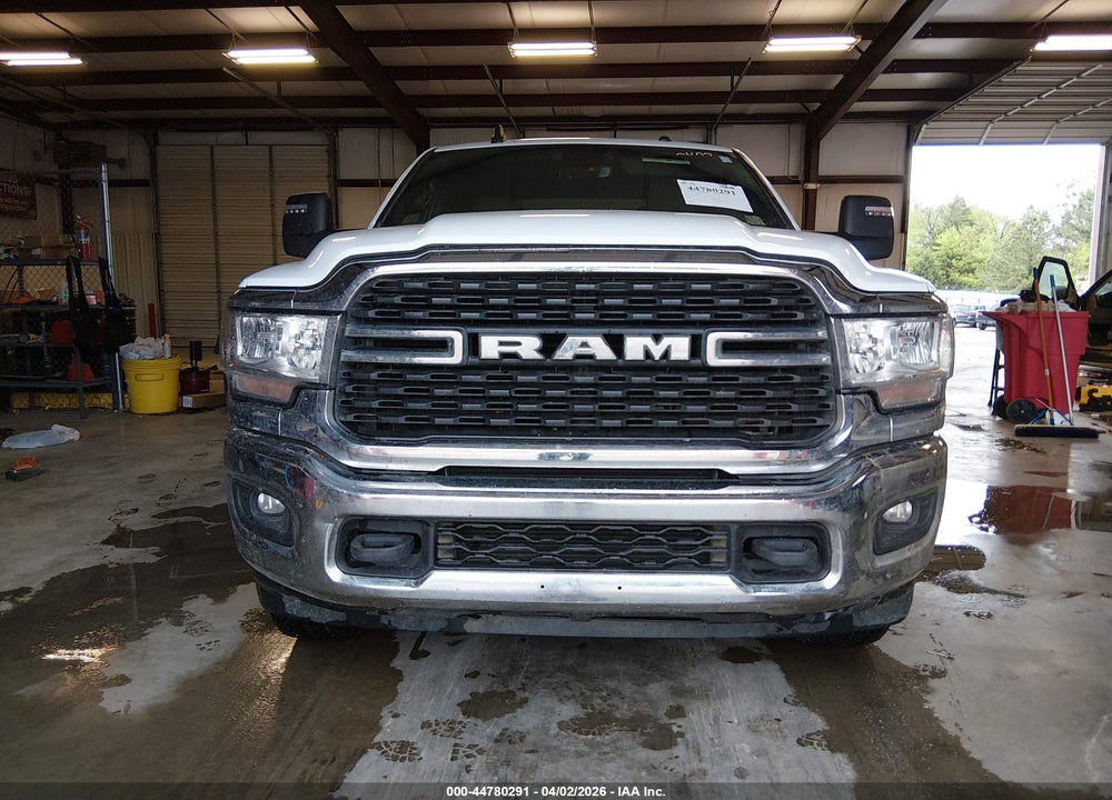 2024 RAM 2500 BIG HORN  4X4 6'4 BOX VIN: 3C6UR5DL6RG340407