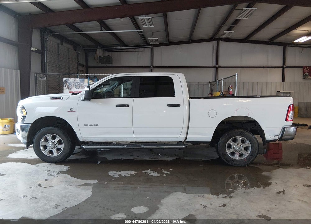 2024 RAM 2500 BIG HORN  4X4 6'4 BOX VIN: 3C6UR5DL6RG340407