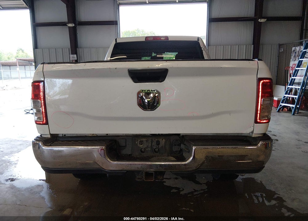 2024 RAM 2500 BIG HORN  4X4 6'4 BOX VIN: 3C6UR5DL6RG340407