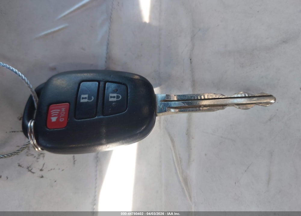 2013 TOYOTA RAV4 XLE VIN: 2T3WFREV3DW010363
