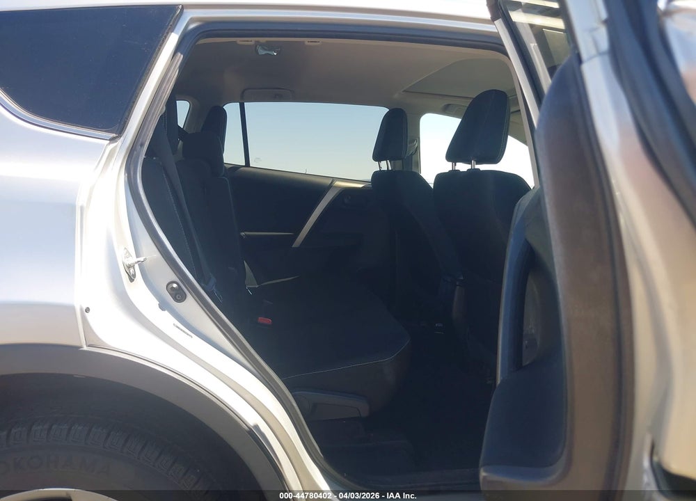 2013 TOYOTA RAV4 XLE VIN: 2T3WFREV3DW010363