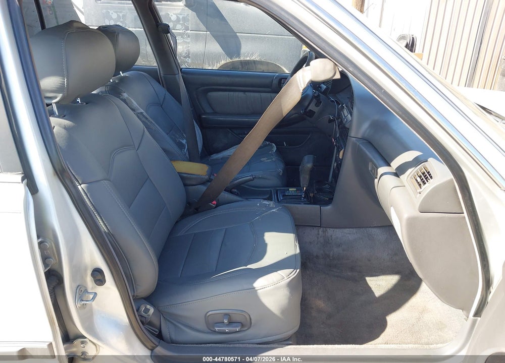 1991 TOYOTA CRESSIDA LUXURY VIN: JT2MX83E0M0077663