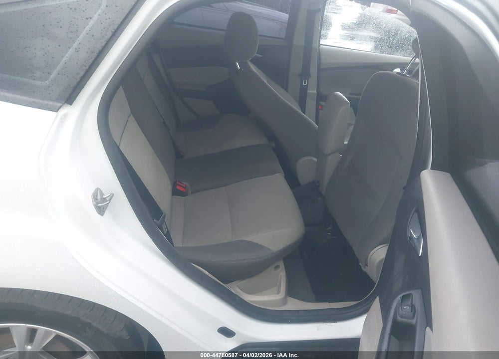 2014 FORD FOCUS SE VIN: 1FADP3K26EL326247