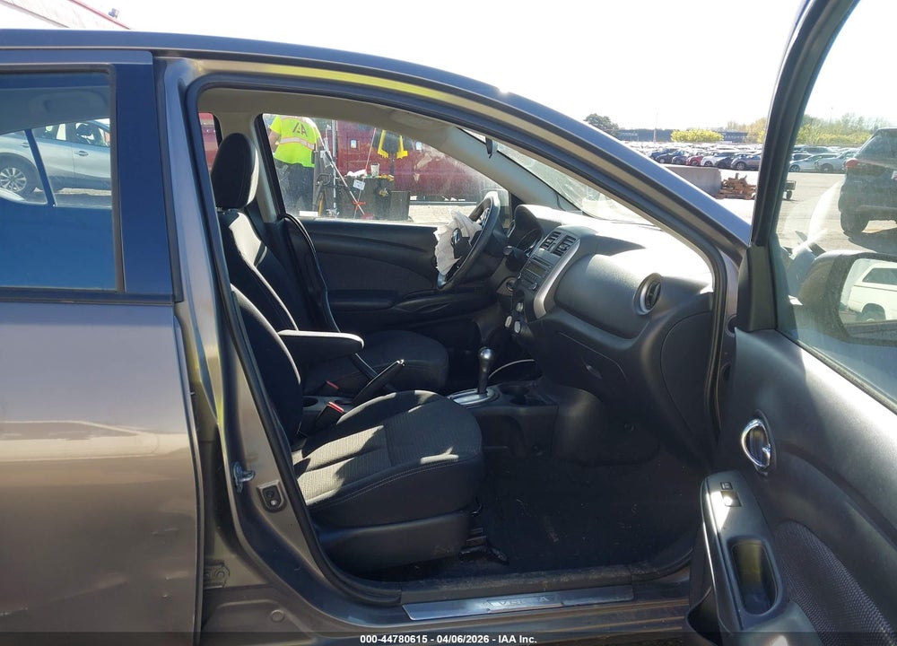 2014 NISSAN VERSA 1.6 SV VIN: 3N1CN7AP5EL864011