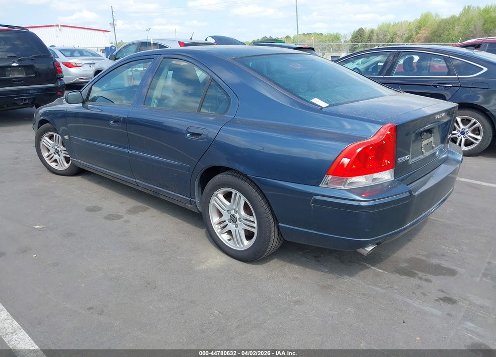 2006 VOLVO S60 2.5T VIN: YV1RS592162552262