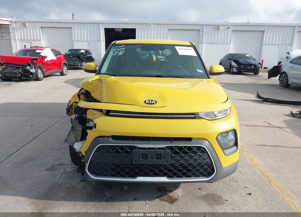 2020 KIA SOUL LX VIN: KNDJ23AUXL7077262