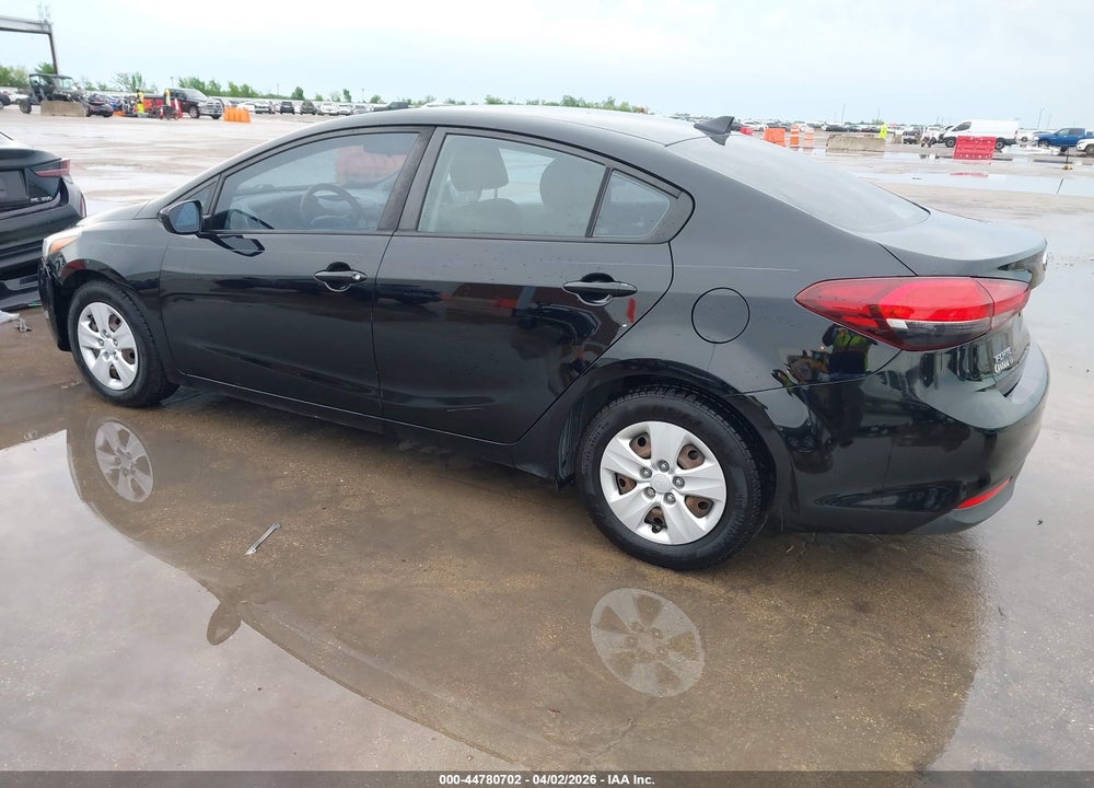 2017 KIA FORTE LX VIN: 3KPFL4A71HE123376