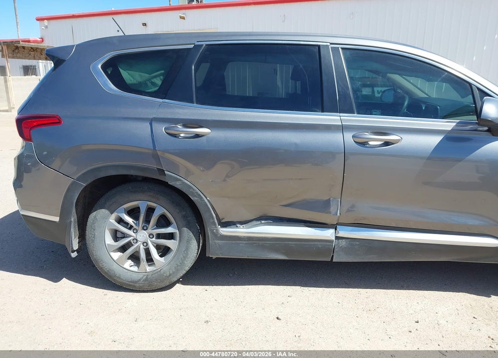 2019 HYUNDAI SANTA FE SE VIN: 5NMS23AD6KH126789