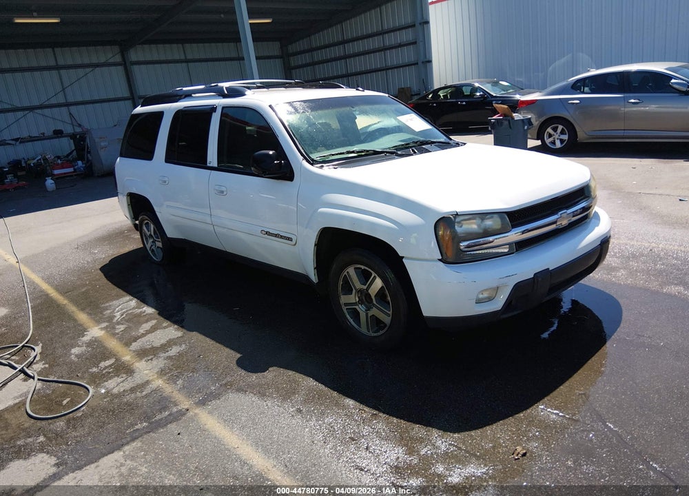 2004 CHEVROLET TRAILBLAZER EXT LT VIN: 1GNES16S446240824