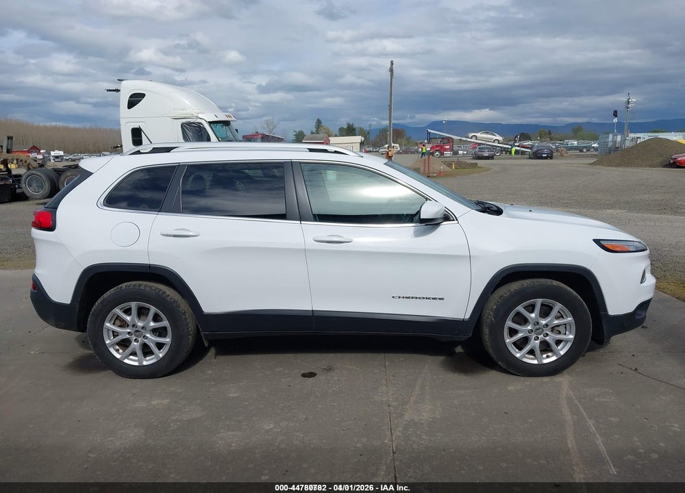 2018 JEEP CHEROKEE LATITUDE 4X4 VIN: 1C4PJMCB3JD540873