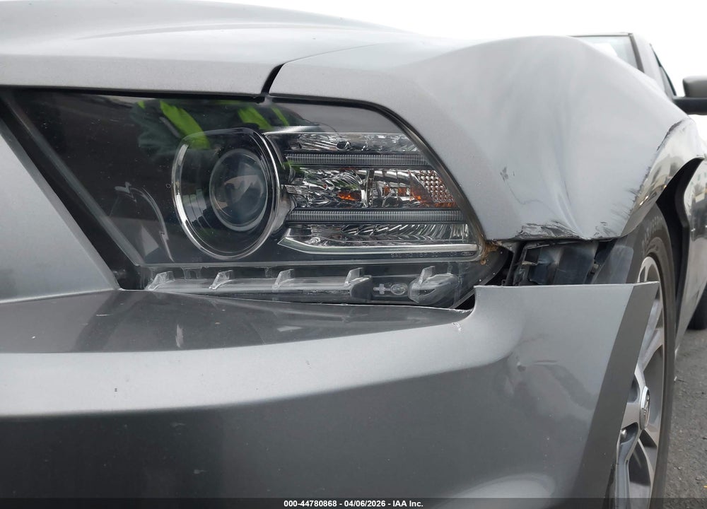 2014 FORD MUSTANG V6 PREMIUM VIN: 1ZVBP8EM6E5292307