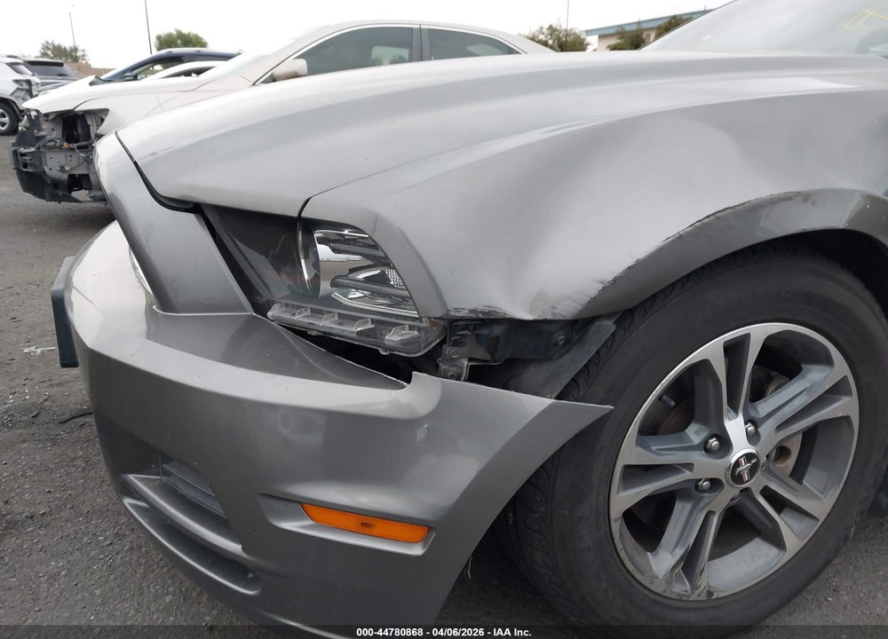 2014 FORD MUSTANG V6 PREMIUM VIN: 1ZVBP8EM6E5292307