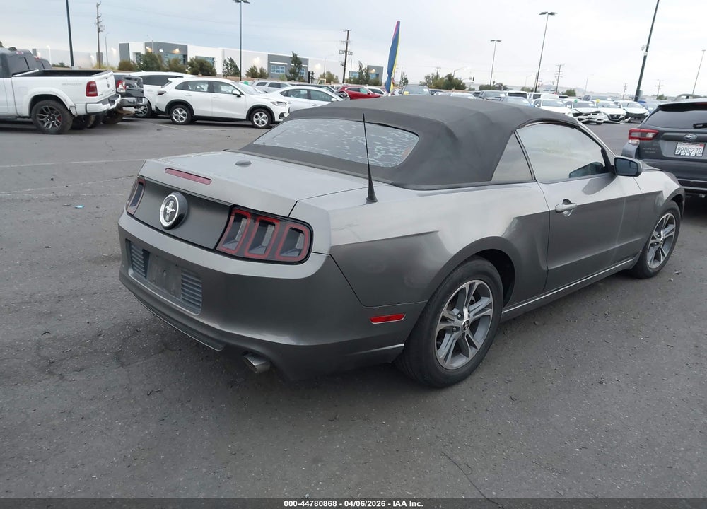 2014 FORD MUSTANG V6 PREMIUM VIN: 1ZVBP8EM6E5292307