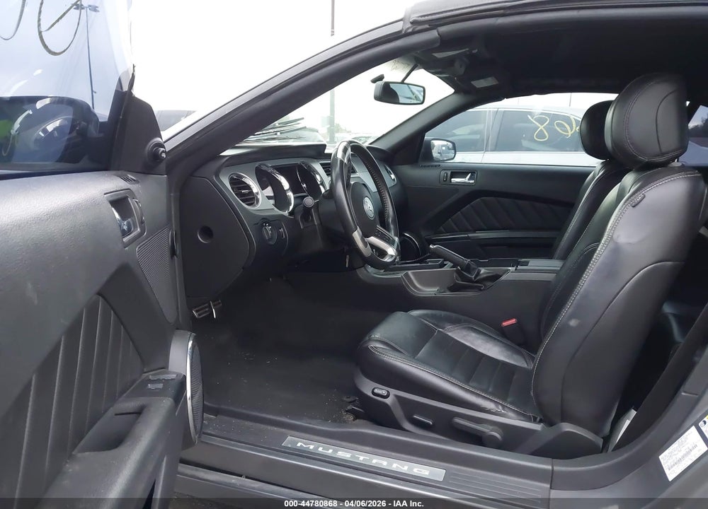 2014 FORD MUSTANG V6 PREMIUM VIN: 1ZVBP8EM6E5292307