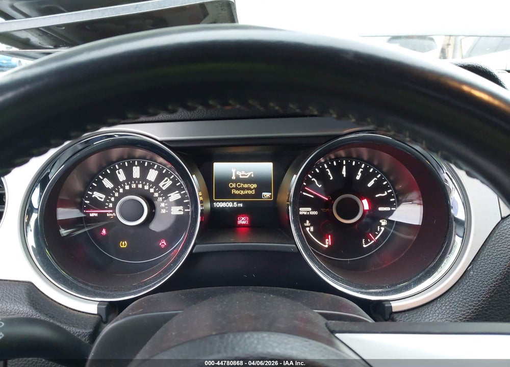 2014 FORD MUSTANG V6 PREMIUM VIN: 1ZVBP8EM6E5292307