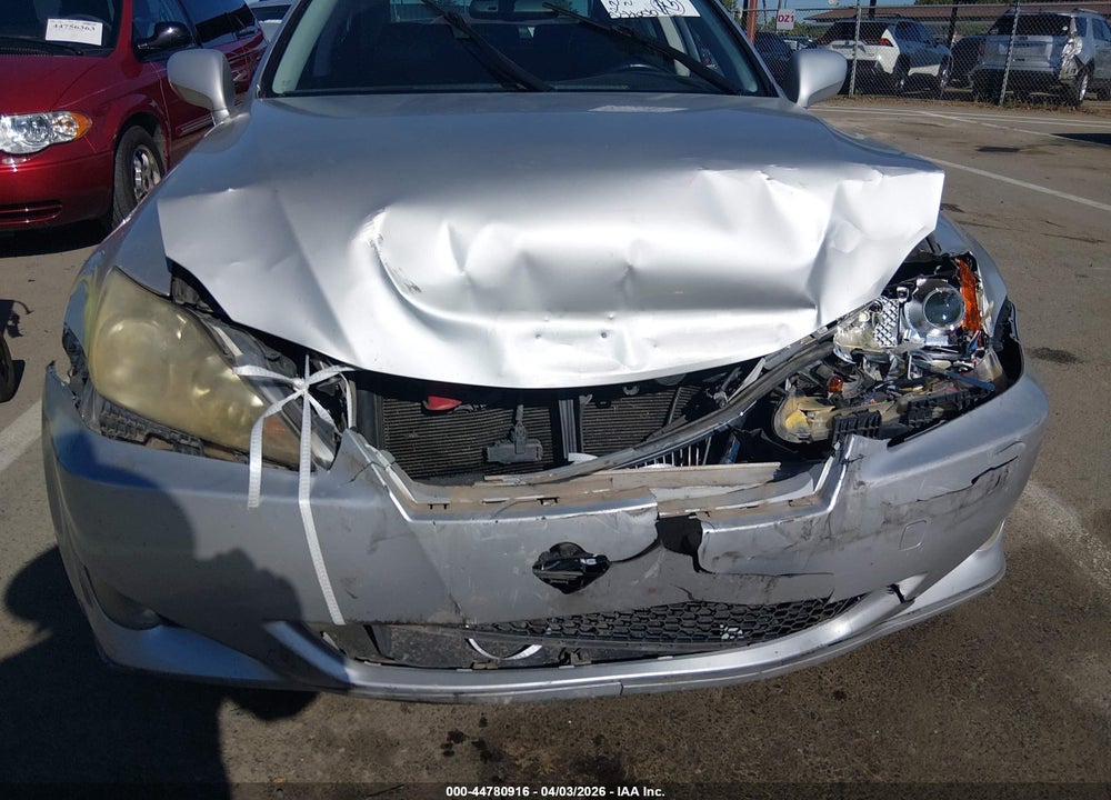 2008 LEXUS IS 350 VIN: JTHBE262782013843