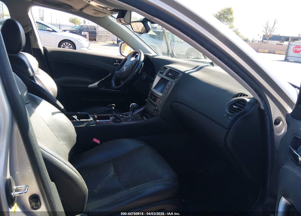 2008 LEXUS IS 350 VIN: JTHBE262782013843
