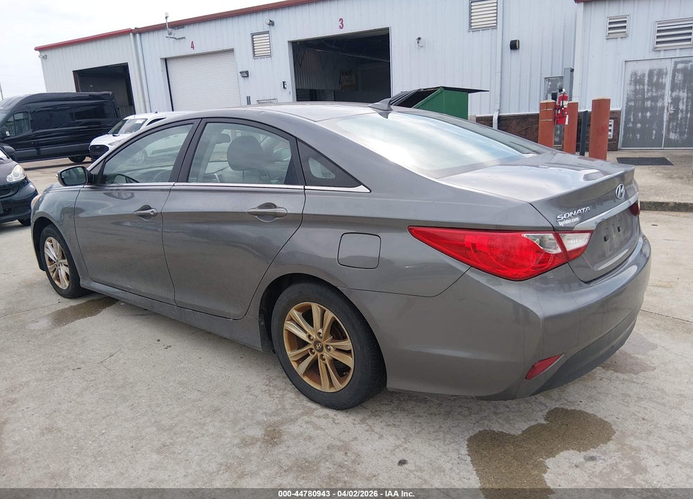 2014 HYUNDAI SONATA GLS VIN: 5NPEB4AC0EH832223