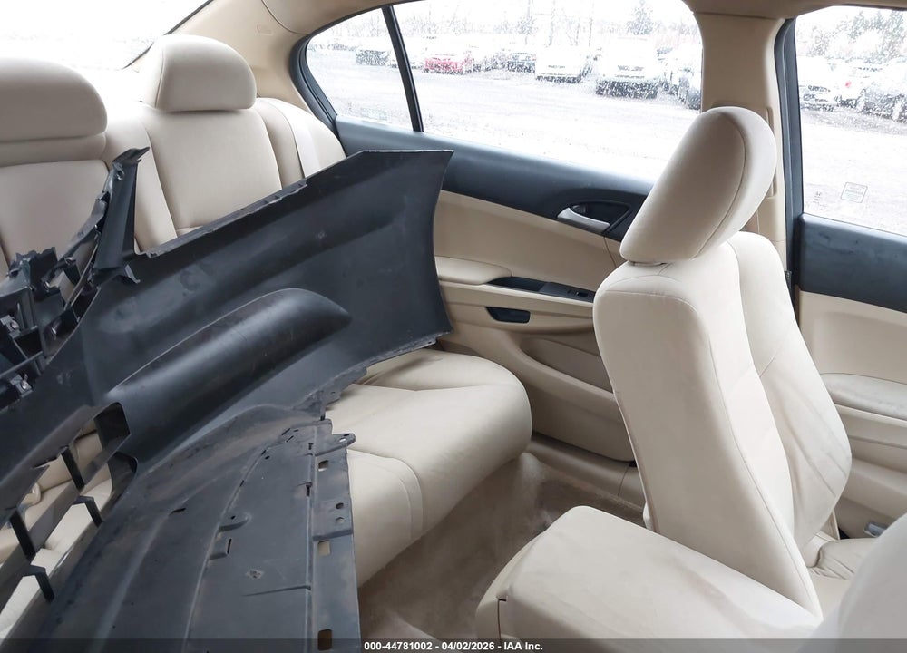 2011 HONDA ACCORD 2.4 LX-P VIN: 1HGCP2F47BA067661