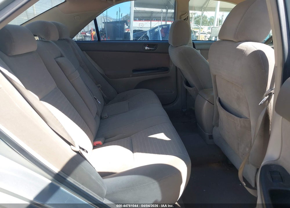 2005 TOYOTA CAMRY LE VIN: 4T1BE30K35U522940