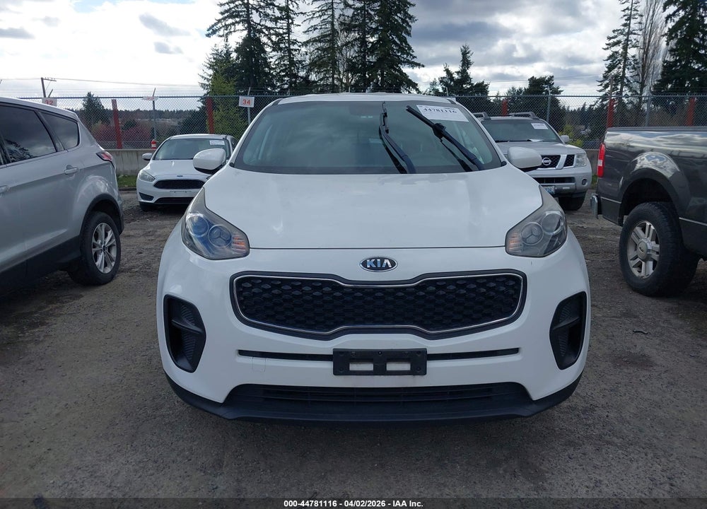 2018 KIA SPORTAGE LX VIN: KNDPM3AC7J7315528