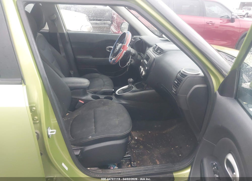 2014 KIA SOUL + VIN: KNDJP3A54E7708021