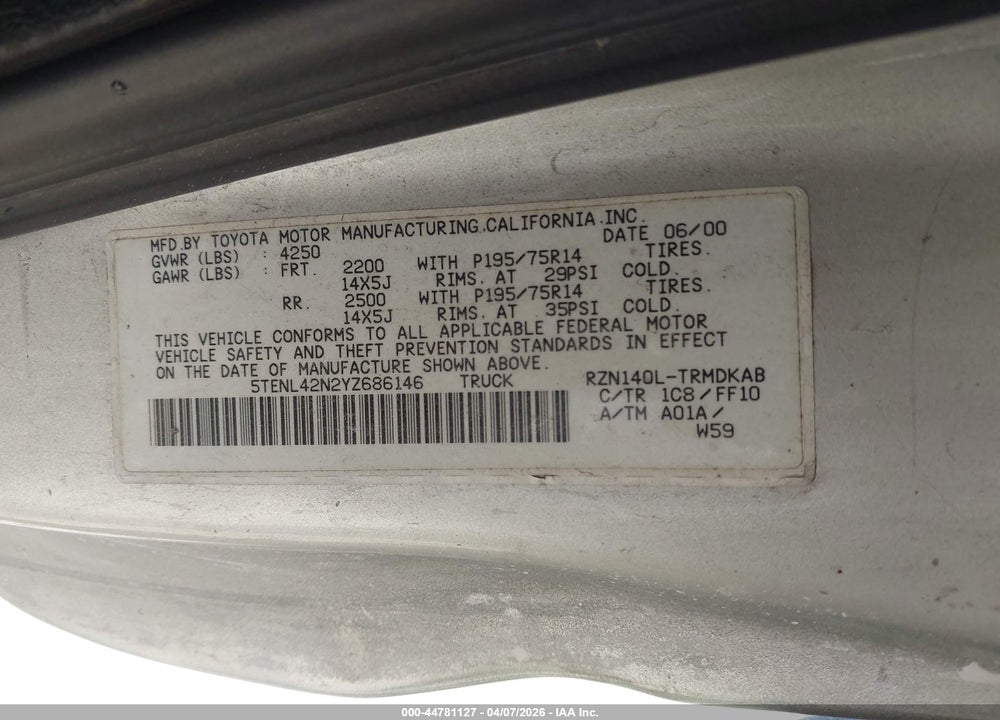 2000 TOYOTA TACOMA VIN: 5TENL42N2YZ686146