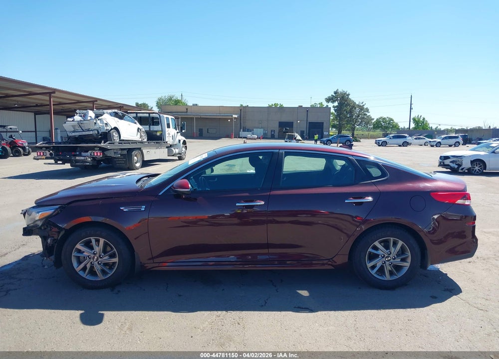 2019 KIA OPTIMA LX VIN: 5XXGT4L30KG320892