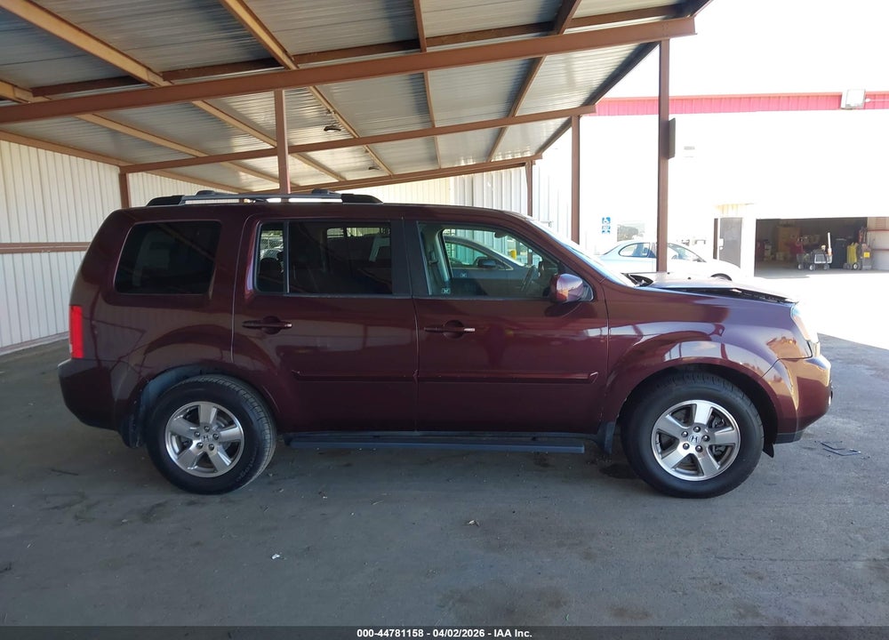 2011 HONDA PILOT EX VIN: 5FNYF4H45BB072493