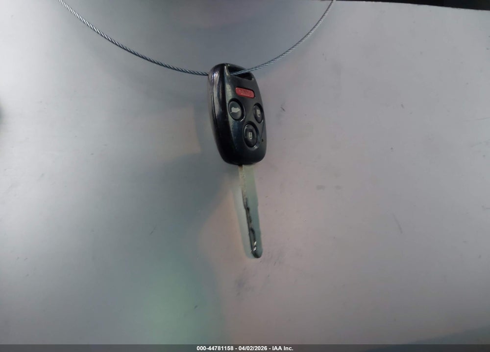 2011 HONDA PILOT EX VIN: 5FNYF4H45BB072493
