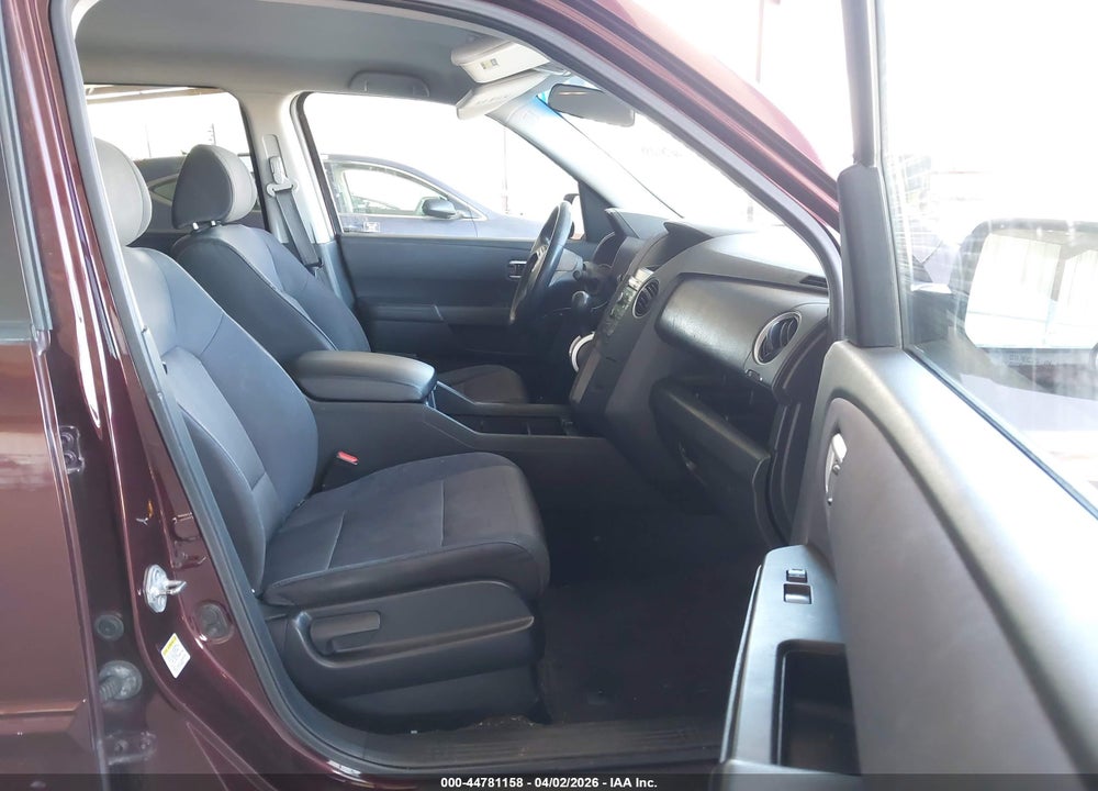 2011 HONDA PILOT EX VIN: 5FNYF4H45BB072493
