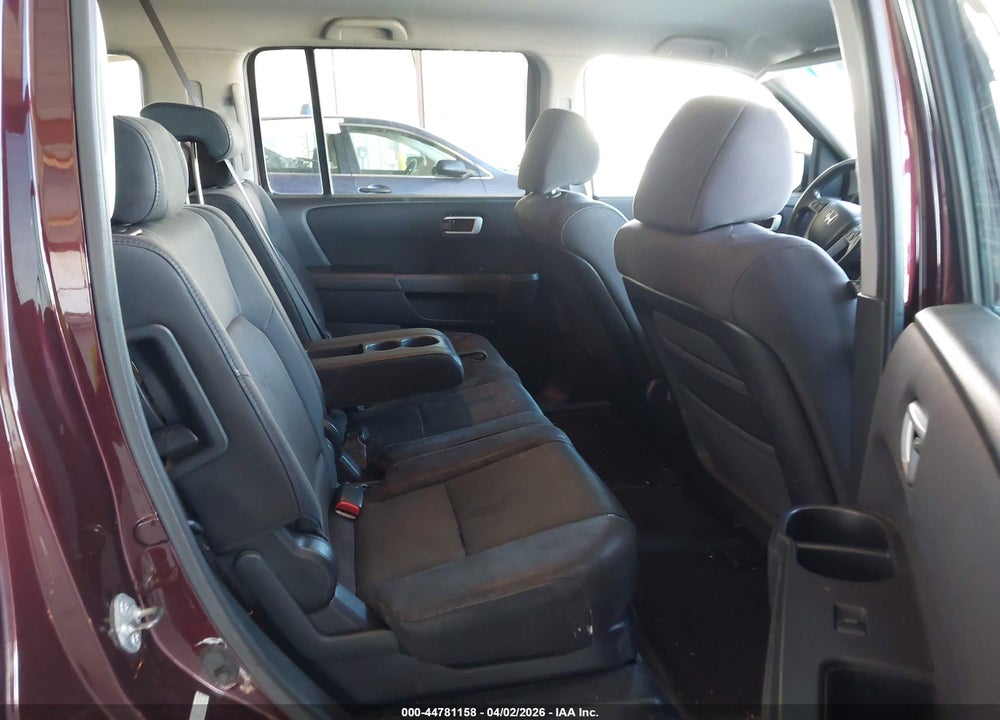 2011 HONDA PILOT EX VIN: 5FNYF4H45BB072493