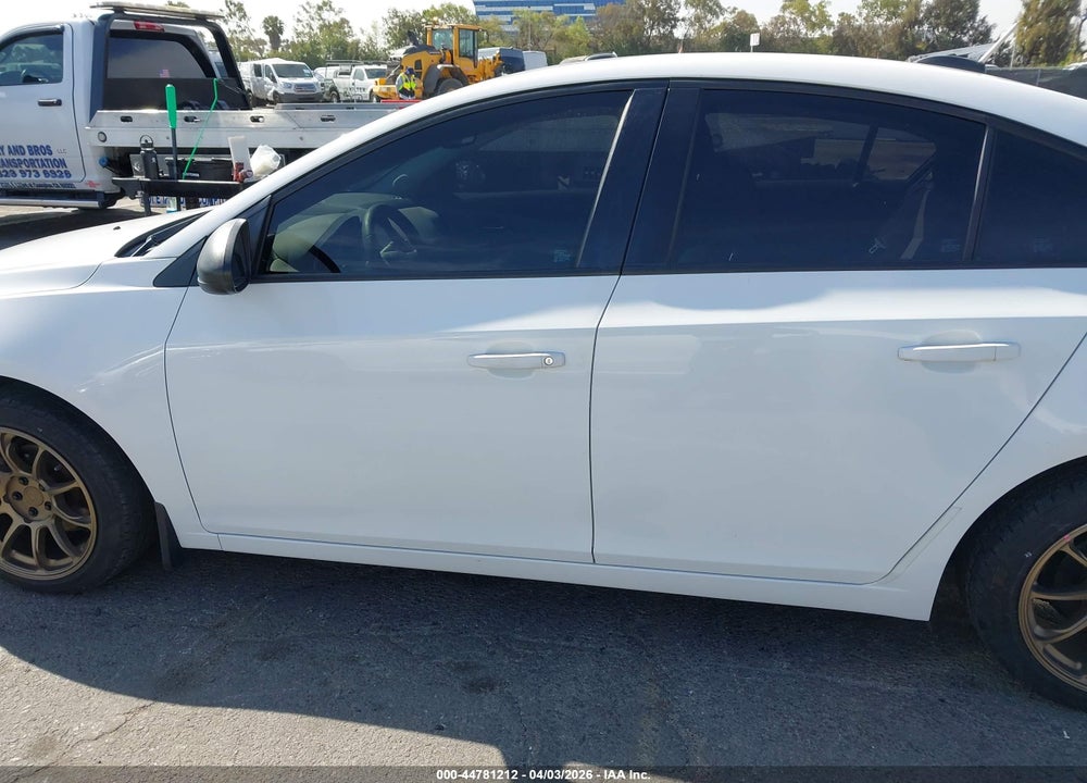 2015 CHEVROLET CRUZE L MANUAL VIN: 1G1P15SG3F7210197