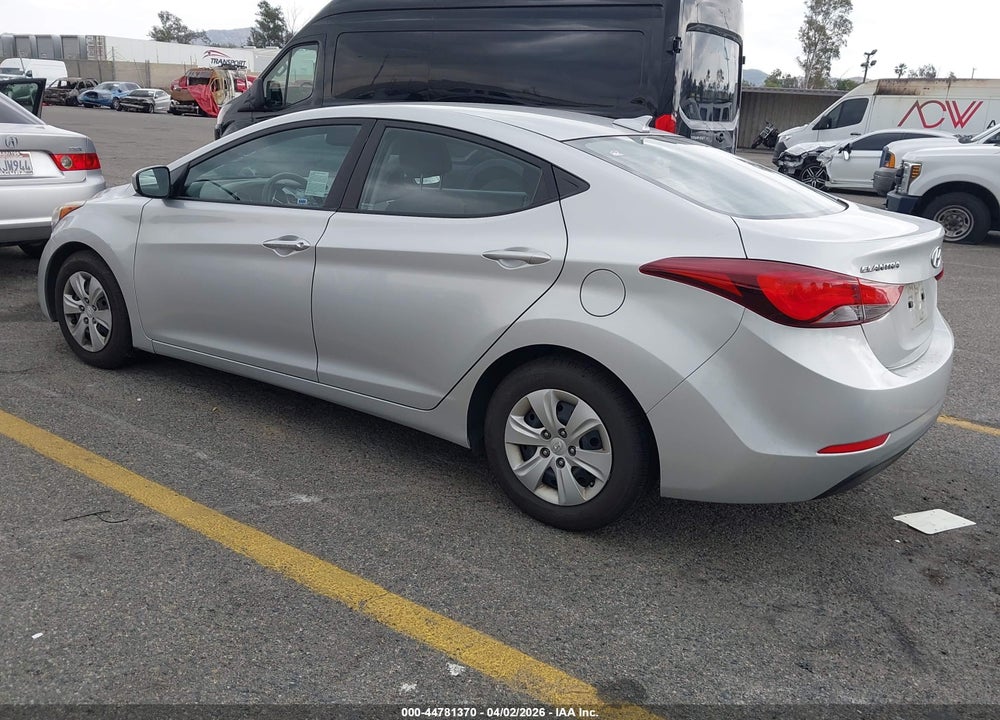 2016 HYUNDAI ELANTRA SE VIN: 5NPDH4AE6GH666188