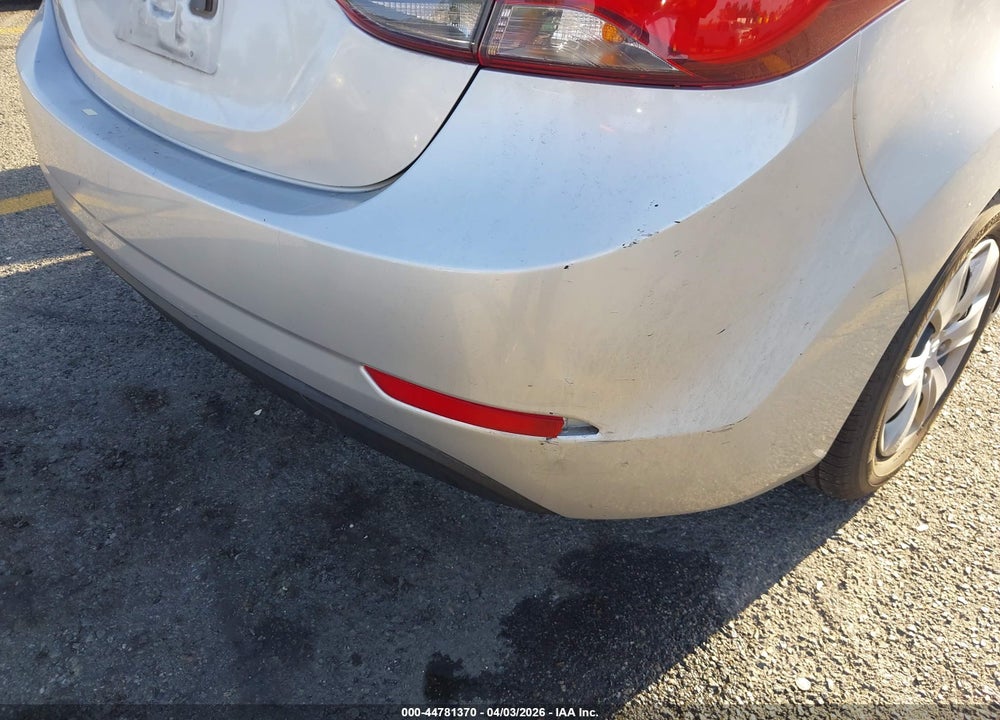 2016 HYUNDAI ELANTRA SE VIN: 5NPDH4AE6GH666188