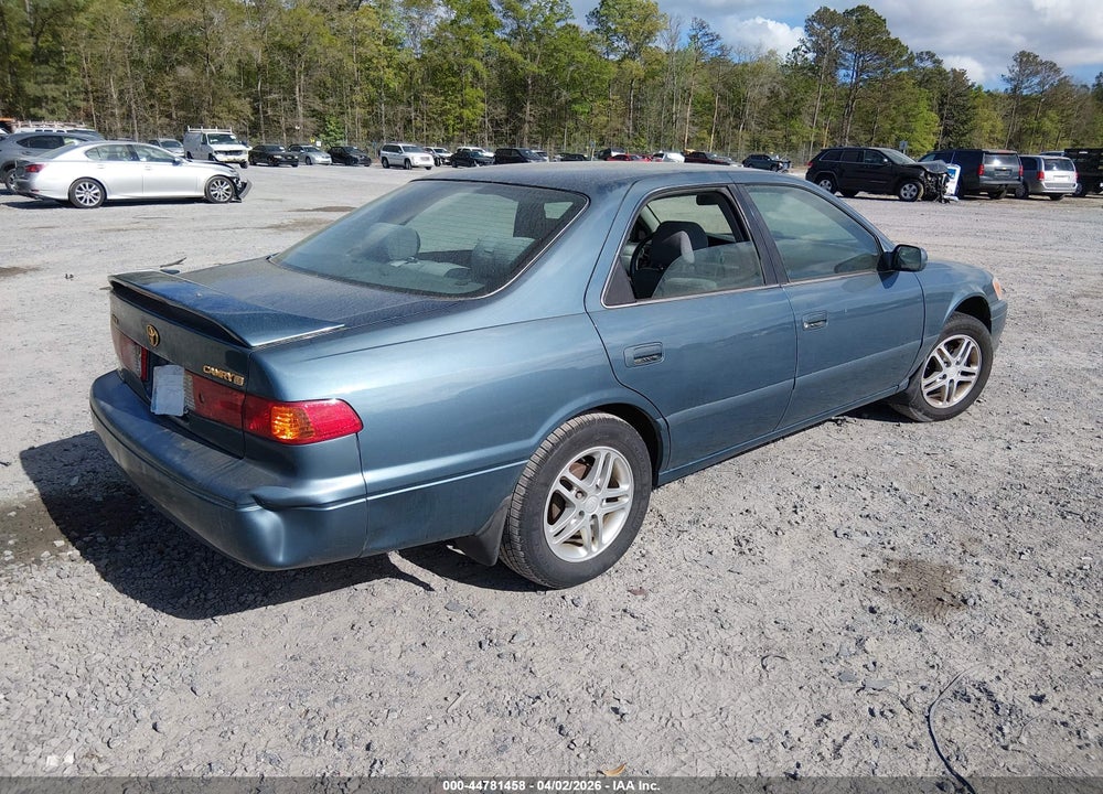 2001 TOYOTA CAMRY LE VIN: 4T1BG22K71U847909