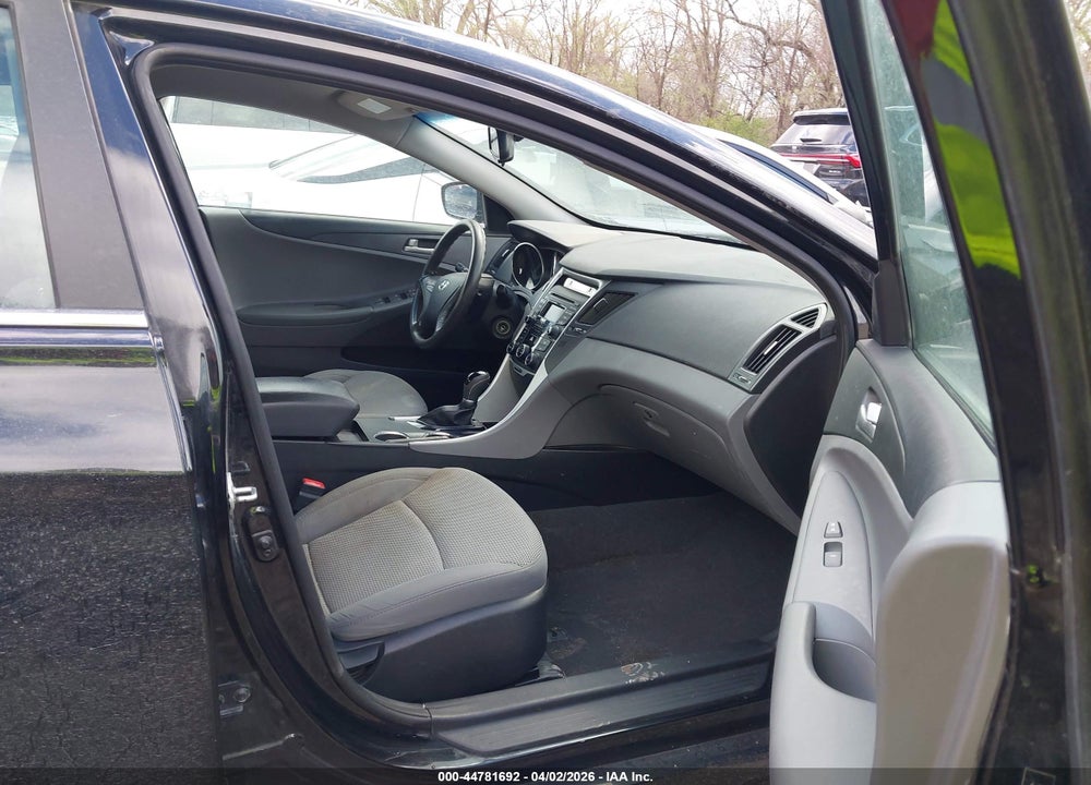 2014 HYUNDAI SONATA GLS VIN: 5NPEB4AC5EH856534