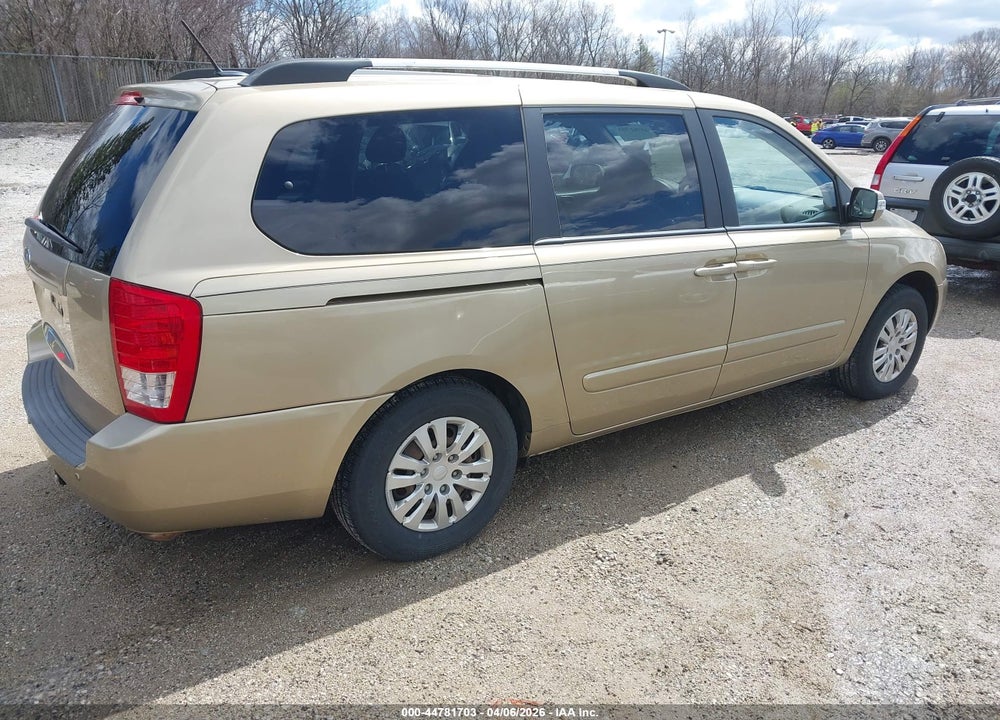 2011 KIA SEDONA LX VIN: KNDMG4C71B6413543