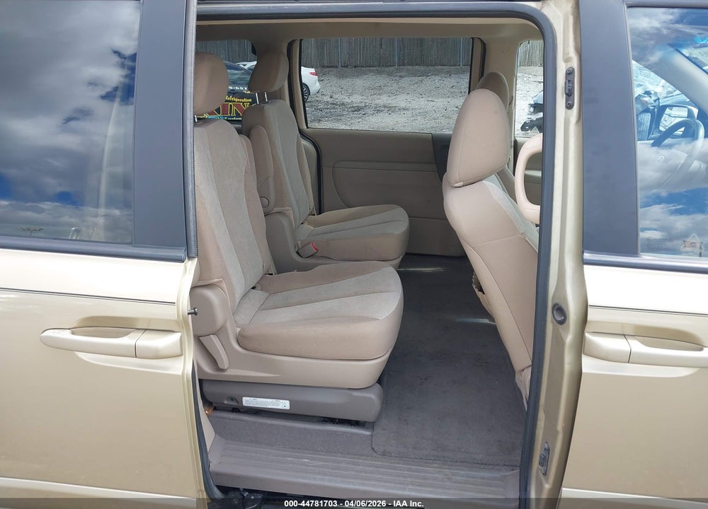 2011 KIA SEDONA LX VIN: KNDMG4C71B6413543