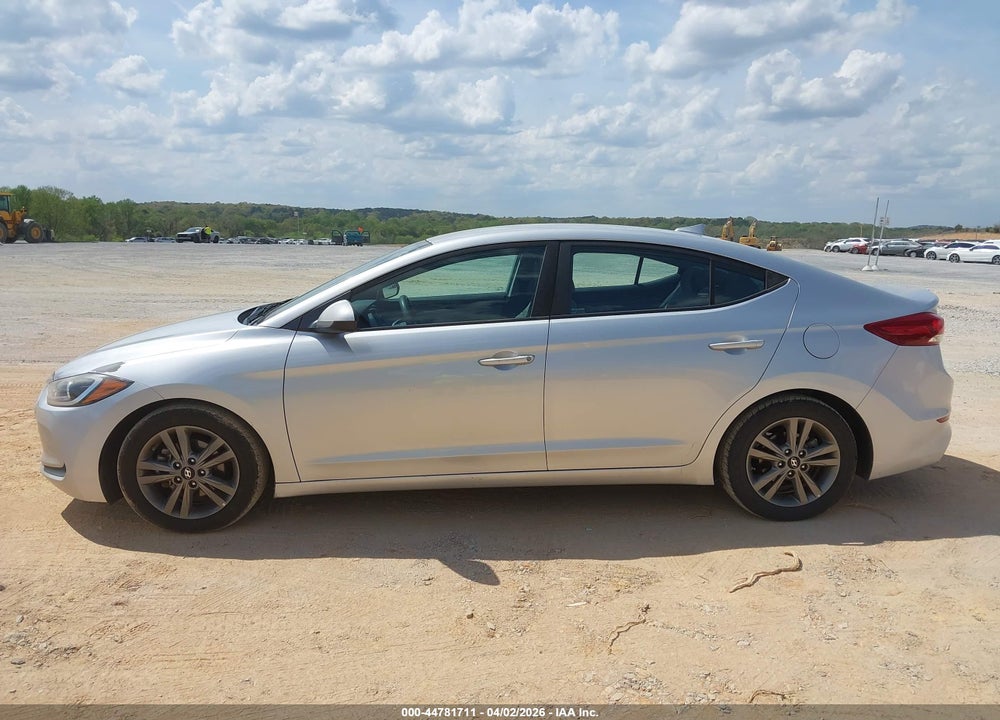 2018 HYUNDAI ELANTRA SEL VIN: 5NPD84LF3JH333718