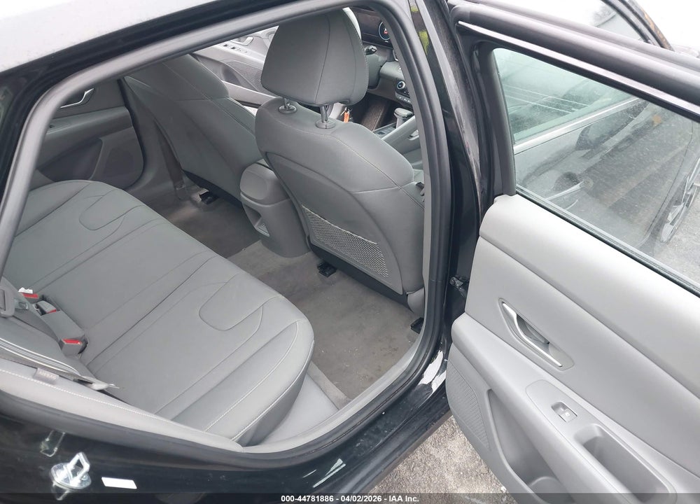 2025 HYUNDAI ELANTRA SEL CONVENIENCE VIN: KMHLS4DG6SU981688