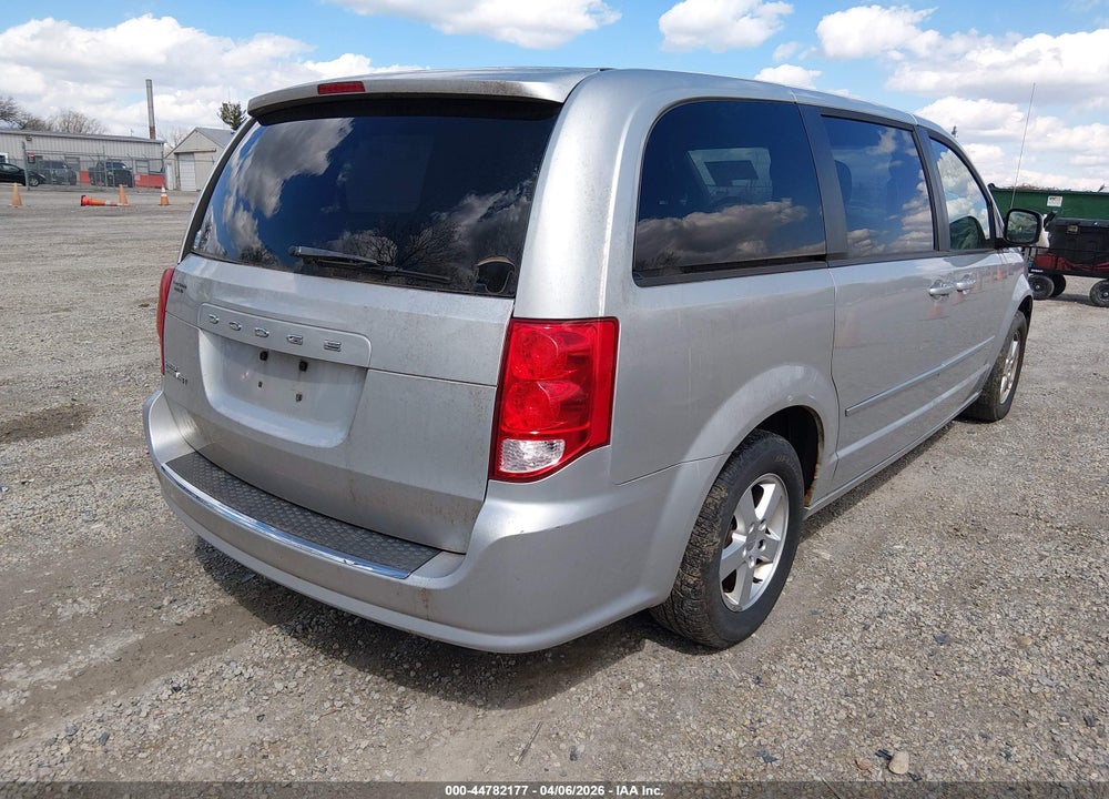2011 DODGE GRAND CARAVAN MAINSTREET VIN: 2D4RN3DG1BR697661