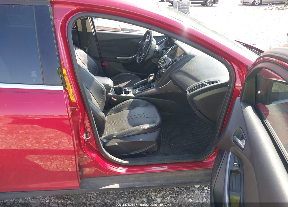 2012 FORD FOCUS TITANIUM VIN: 1FAHP3N24CL434893