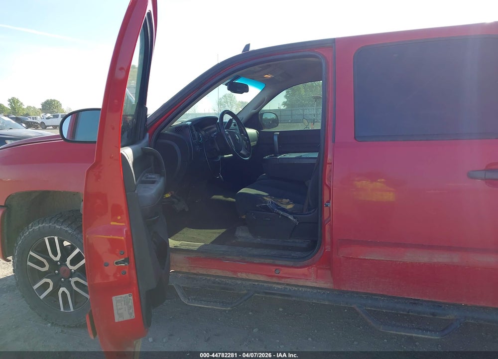 2008 CHEVROLET SILVERADO 1500 LT1 VIN: 2GCEK133681302405