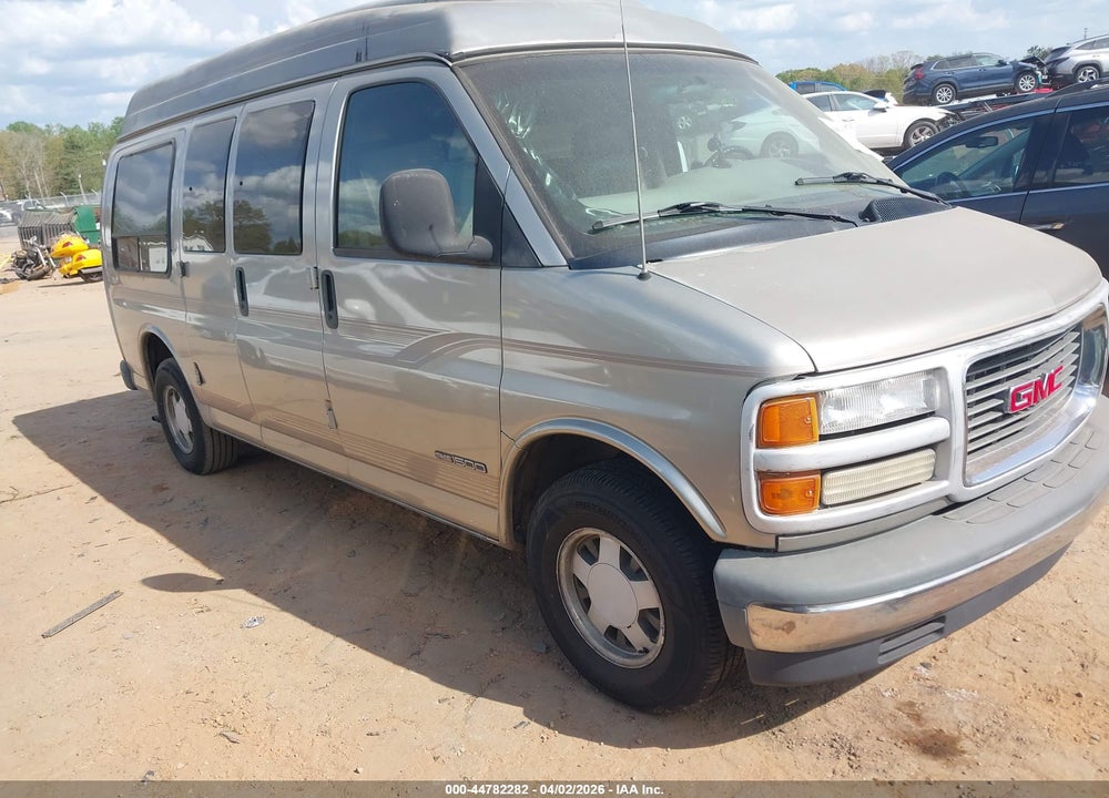 2000 GMC SAVANA RV VIN: 1GDFG15R0Y1130834