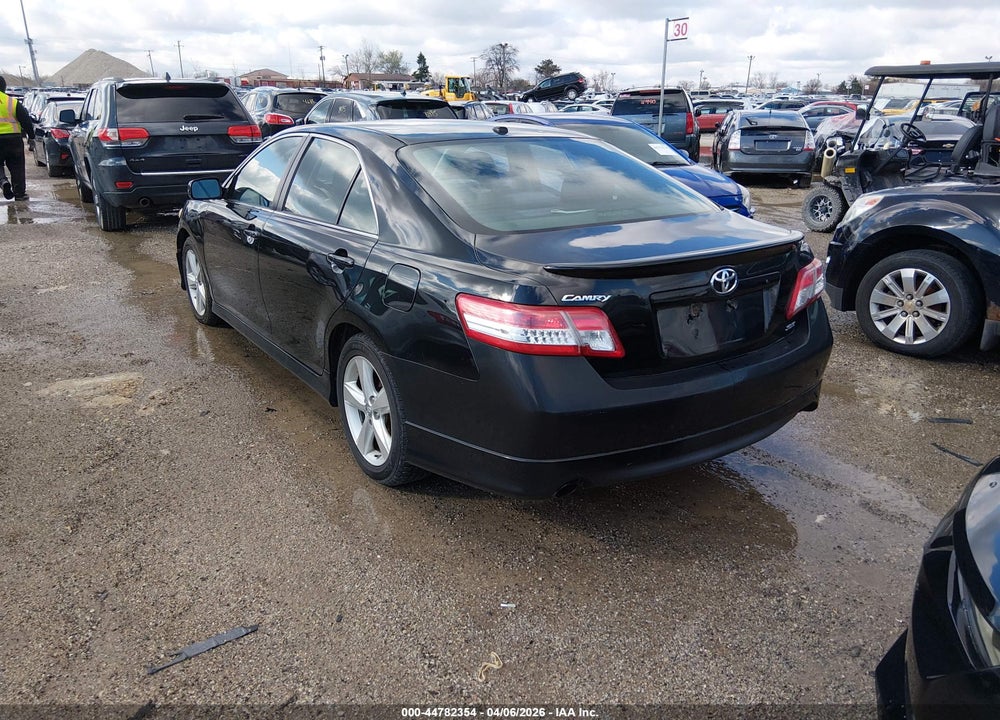 2011 TOYOTA CAMRY SE VIN: 4T1BF3EK3BU210232