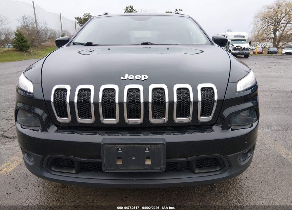 2018 JEEP CHEROKEE LATITUDE 4X4 VIN: 1C4PJMCB4JD561134