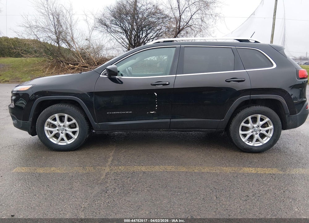 2018 JEEP CHEROKEE LATITUDE 4X4 VIN: 1C4PJMCB4JD561134